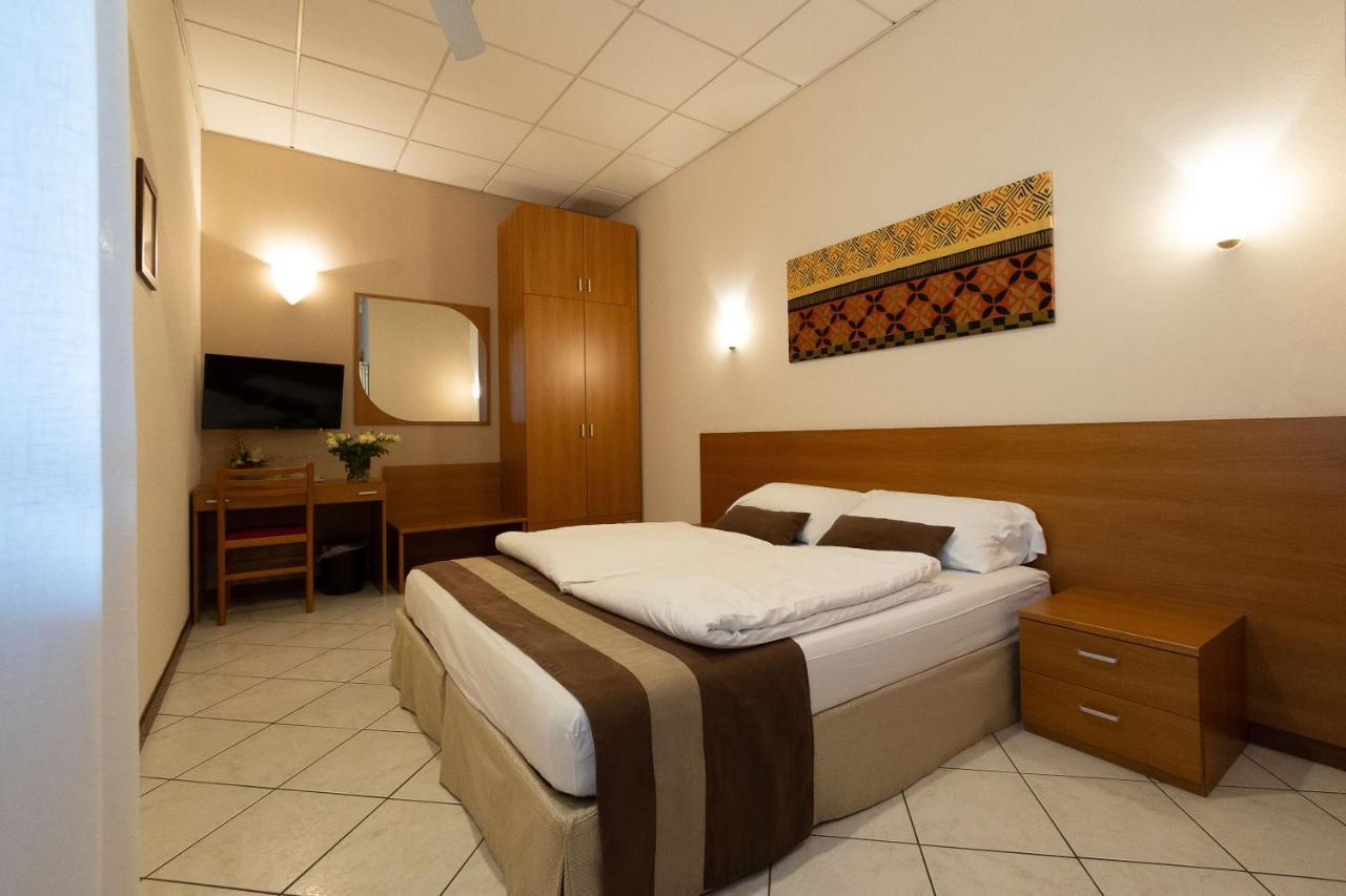 La Mimosa Lazise Hotel Eksteriør billede