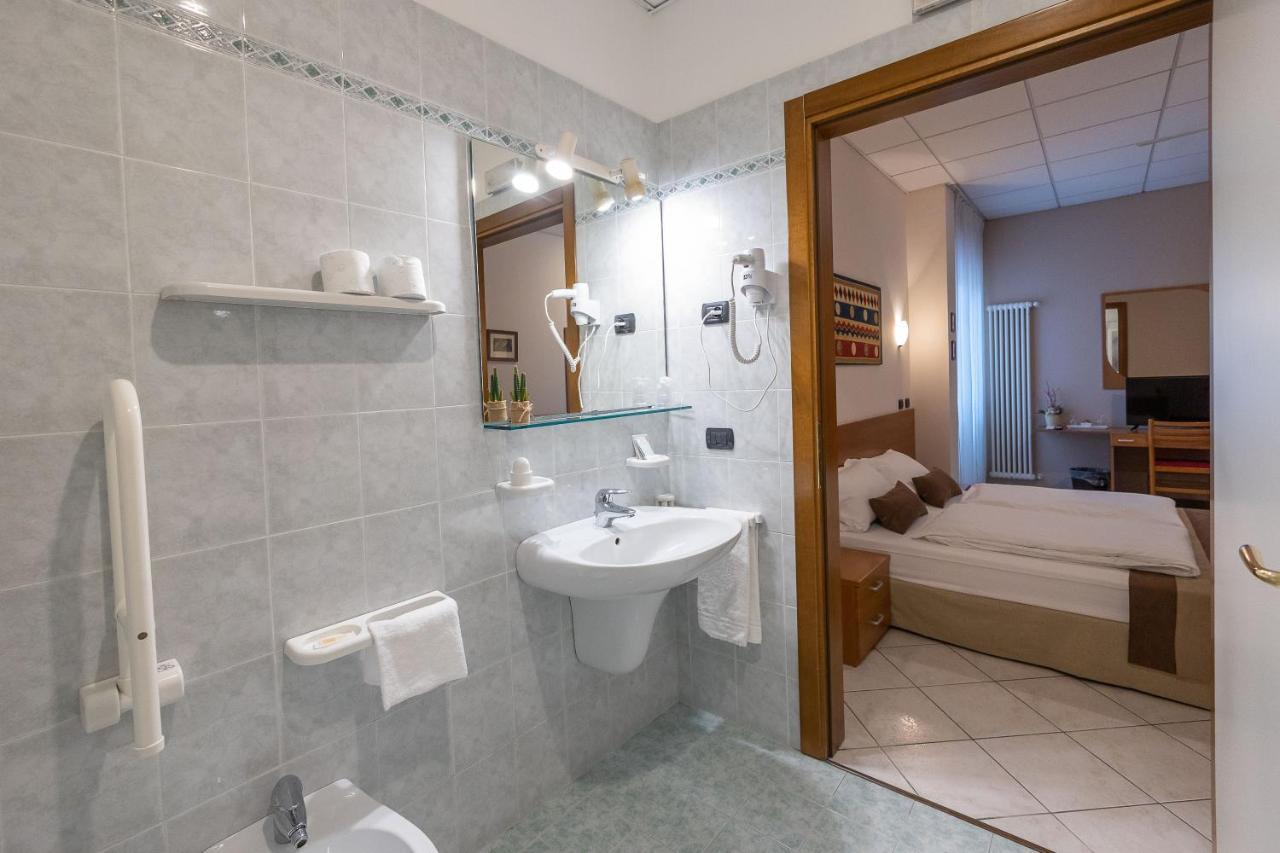 La Mimosa Lazise Hotel Eksteriør billede