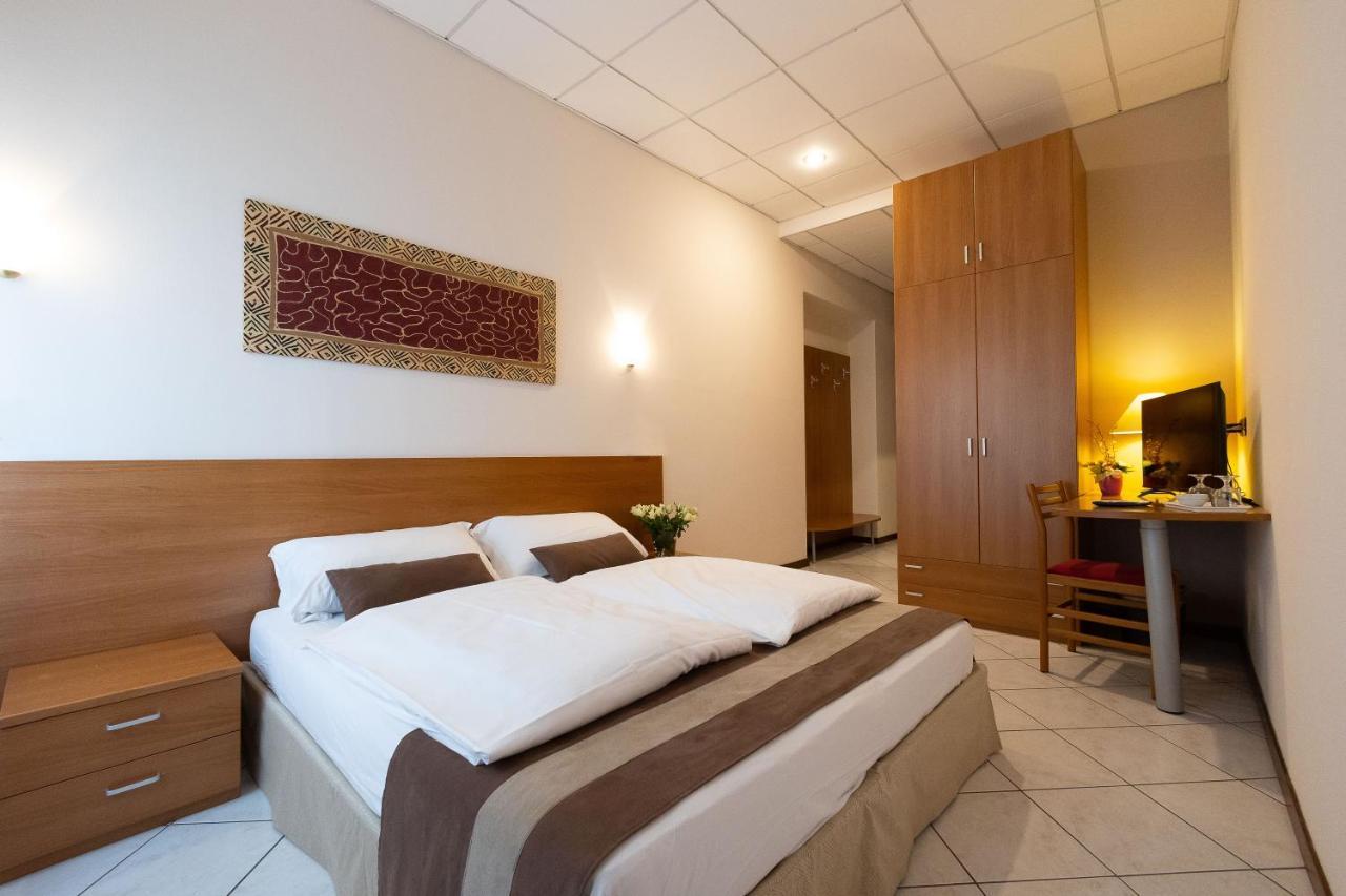 La Mimosa Lazise Hotel Eksteriør billede