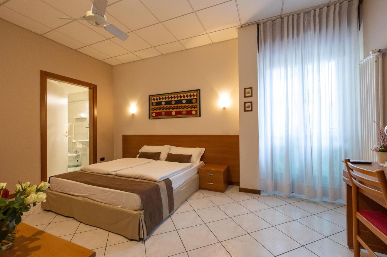 La Mimosa Lazise Hotel Eksteriør billede