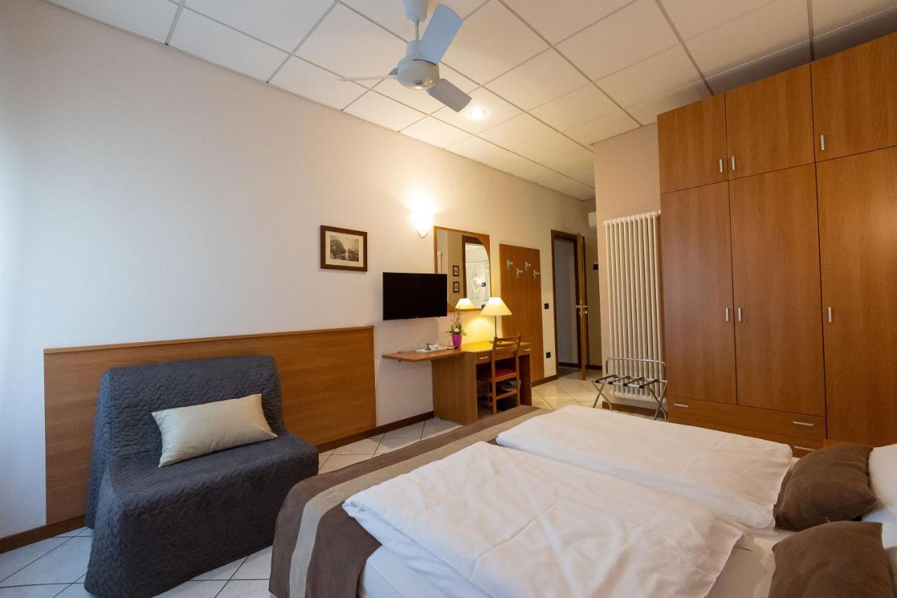 La Mimosa Lazise Hotel Eksteriør billede