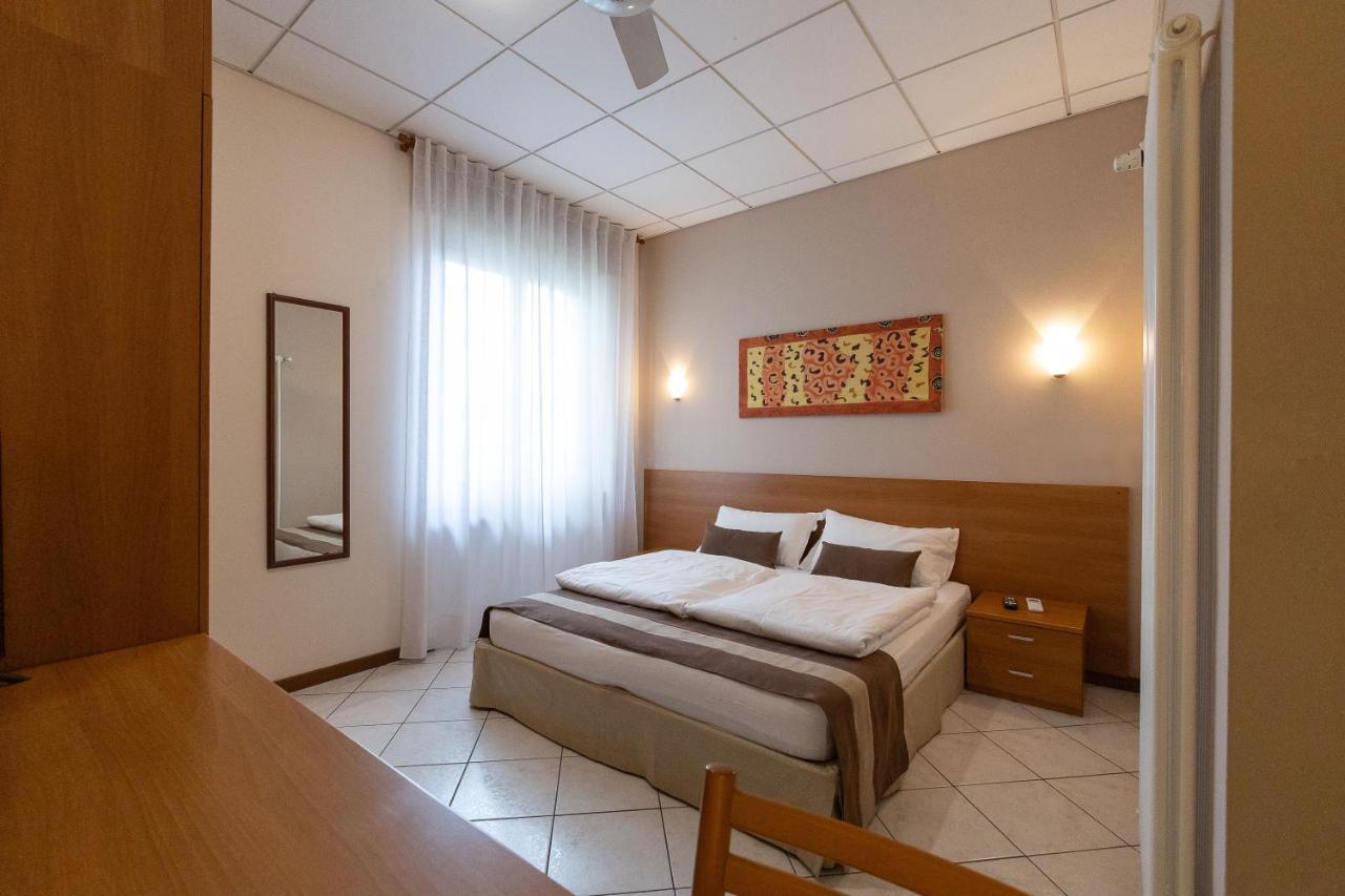 La Mimosa Lazise Hotel Eksteriør billede